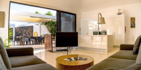 Casa Paloma with heated pool in El Roque, Cotillo